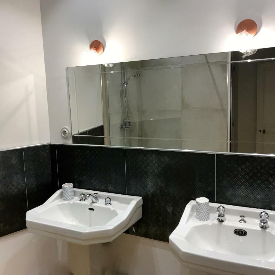 La Charuel Villa Еперне Екстериор снимка