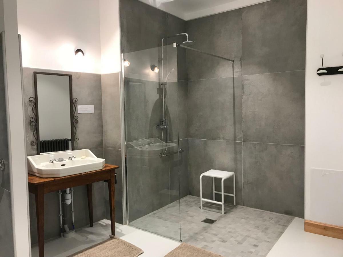 La Charuel Villa Еперне Екстериор снимка