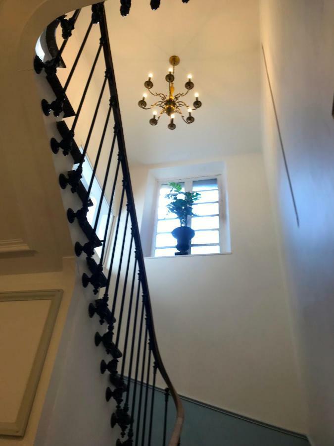 La Charuel Villa Еперне Екстериор снимка