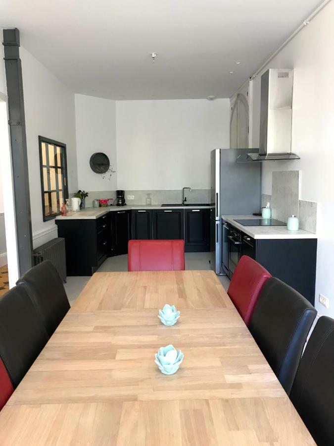 La Charuel Villa Еперне Екстериор снимка
